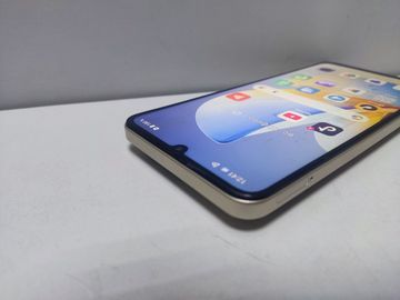 Б/в Мобільний телефон Realme note 70 4/128gb 01-200880590