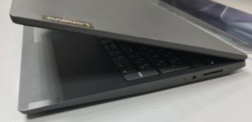 Б/у Ноутбук Lenovo 15/ryzen 3 3250u ddr4/8gb ddr4/hdd *відсутній/ssd 256 gb/*інтегрована 01-200881343