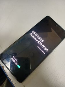 Б/в Мобільний телефон Samsung galaxy s20 fe 5g sm-g781b 6/128gb 01-200887404