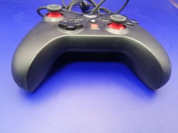 Б/в Геймпад Aula g1000 01-200896126