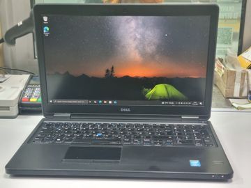 Б/в Ноутбук Dell 15/core i5 5300u ddr3/16gb ddr3/ssd 500 gb/geforce 830m 01-200902134