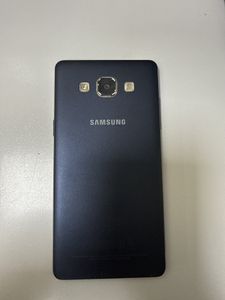 Б/в Мобільний телефон Samsung a500h galaxy a5 16gb 01-200903516