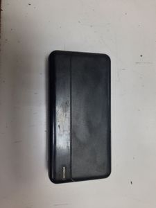 Б/в Повербанк Grunhelm gp-20 20000mah 01-200903494