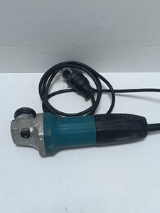Б/у Угловая шлифмашина Makita ga5030 01-200927006