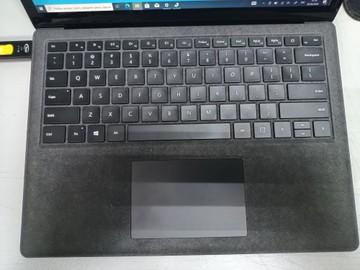 Б/в Ноутбук Microsoft 14/core i7 8650u ddr3/16gb ddr3/ssd 512 gb/*інтегрована 01-200930372