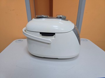 Б/у Мультиварка Binatone muc-2180 01-200979883
