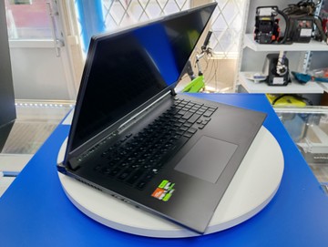 Б/в Ноутбук Asus 17/ryzen 9 7845hx ddr5/32gb ddr5/ssd 1000 gb/geforce rtx4070 8gb 01-200941922