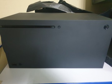 Б/в Ігрова приставка Microsoft xbox series x 1tb 01-200996600