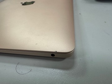 Б/у Ноутбук Apple makbook air 13,3"/apple m1/ram8gb/ssd256gb/7core gpu 01-201131168