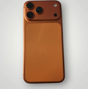 Б/у Мобільний телефон Apple iphone 17 pro max 256gb 01-201140409