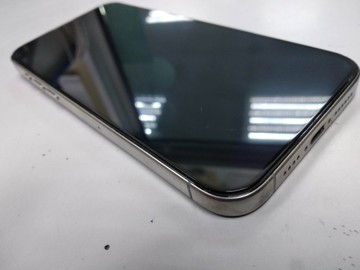 Б/в Мобільний телефон Apple iphone 15 pro max 256gb 01-201181163