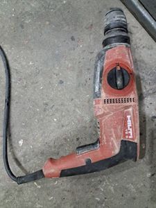 01-200440381: Hilti te 2