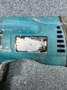 01-200556392: Makita hr2470ft