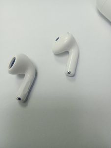 01-200762046: Apple airpods 4