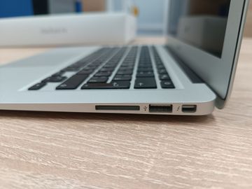 01-200753073: Apple a1466/core i5 1,8 ghz/ram 8gb/ssd 120gb/hd graphics 6000