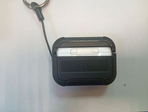 01-200770585: Apple airpods pro 2nd generation with magsafe charging case usb-c