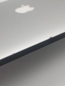 01-200756480: Apple a1466/core i5 1,8 ghz/ram 8gb/ssd 120gb/hd graphics 6000