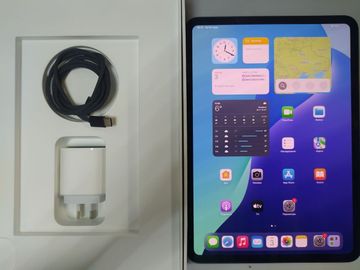 Б/в Планшет Apple ipad pro 11 2024 wi-fi 256gb 01-200804684