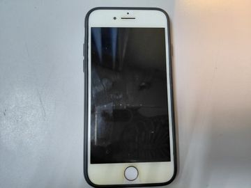Б/в Мобільний телефон Apple iphone 8 64gb 01-200814933