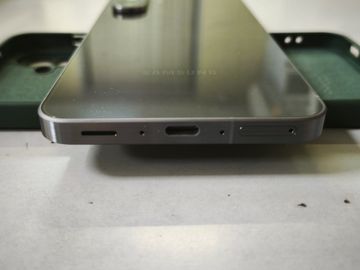 Б/в Мобільний телефон Samsung galaxy a56 5g 8/128gb 01-200817050