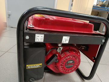 Б/у Генератор Bison bs3500 01-200833004