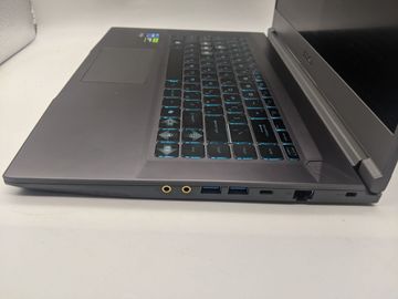 Б/у Ноутбук Msi 15/core i5-13420h ddr5/16gb ddr5/hdd *відсутній/ssd 500 gb/geforce rtx4050 6gb 01-200831402