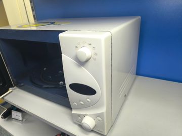 Б/в Мікрохвильова піч Samsung ce2874nr 01-200848651