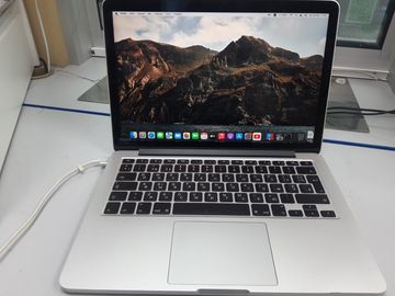 Apple macbook pro a1502 екр. 13,3/core i5 2,7ghz/ram8gb/ssd128gb/retina/intel iris