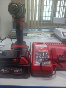 Б/в Шурупокрут Milwaukee m18 cblpd-202c 01-200853928