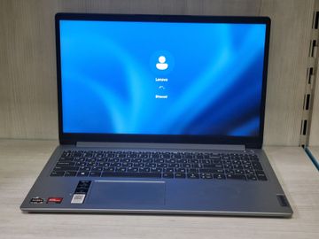 Б/у Ноутбук Lenovo 16/ryzen 3 7320u ddr5/8gb ddr5/hdd *відсутній/ssd 512 gb/*інтегрована 01-200824671
