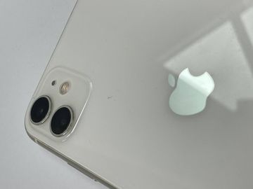 Б/в Мобільний телефон Apple iphone 11 64gb 01-200858802
