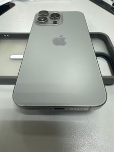 Б/в Мобільний телефон Apple iphone 15 pro max 256gb 01-200874304