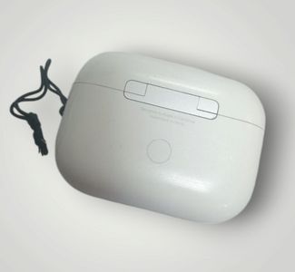 Б/в Навушники Apple airpods pro 2nd generation with magsafe charging case usb-c 01-200866316