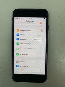 Б/в Мобільний телефон Apple iphone se 2020 64gb 01-200892345