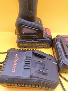 Б/в Кутова шліфмашина Dnipro-M dga-201bc ultra 2акб 4ah зп 01-200898366