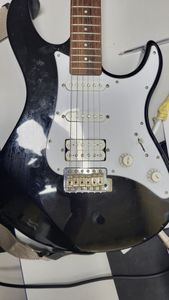 Б/в Електрогітара Yamaha pacifica 112j 01-200898961