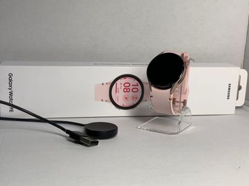 Б/в Смарт-годинник Samsung galaxy watch fe 40mm 01-200905646