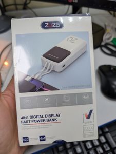 Б/в Повербанк Zuzg zp-c004p 01-200908036