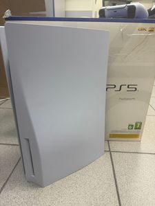 Б/у Игровая приставка Sony playstation 5 825gb 01-200909268
