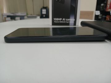 Б/в Мобільний телефон Xiaomi redmi note 14 6/128gb 01-200912100