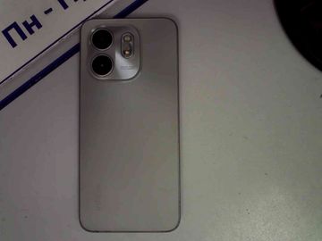 Б/в Мобільний телефон Infinix smart 9 4/128gb 01-200914430