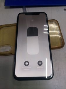 Б/в Мобільний телефон Apple iphone x 64gb 01-200916921