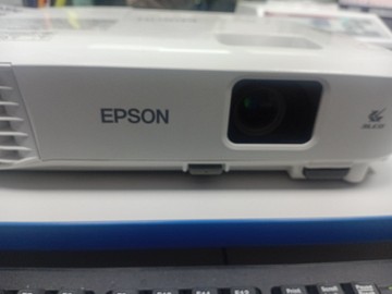 Б/у Проектор Epson h971b eb-e01 01-200927848