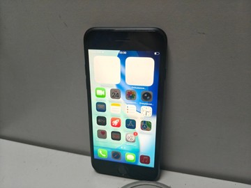 Б/в Мобільний телефон Apple iphone se 2022 128gb 01-200962736