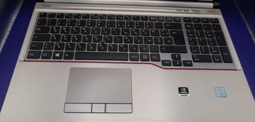 Б/в Ноутбук Fujitsu 15/core i7 6820hq ddr3/16gb ddr4/hdd 320 gb/ssd *відсутній/quadro m2000m 4gb 01-200967871
