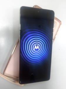 Б/в Мобільний телефон Motorola edge 20 8/128gb 01-201001298