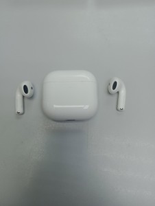 Б/в Навушники Apple airpods 4 01-201020467