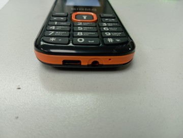 Б/в Мобільний телефон Sigma x-style 171 mini-orange 01-201031494