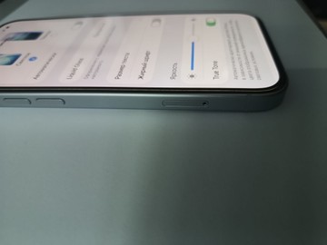 Б/в Мобільний телефон Apple iphone 15 256gb 01-201031990