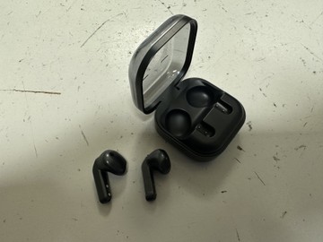 Б/в Навушники Samsung galaxy buds4 01-201037875